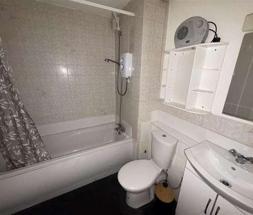 Harrier Road, London, NW9 - Photo 1