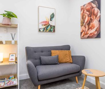 Ideal Inner City Pad - Photo 5