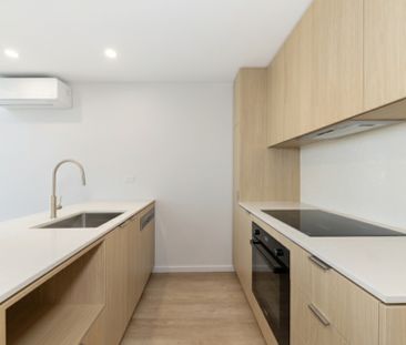 One Bedroom Loft Style Apartment - Photo 6