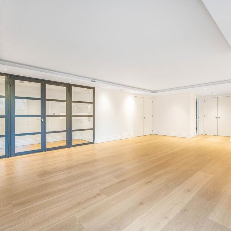 Kensington Gardens Square, London W2 - Photo 1