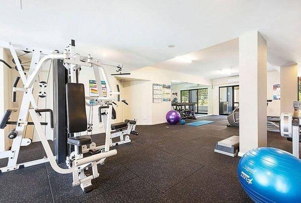 FULLY FURNISHED Live in 5 star resort luxury overlooking the trees and with city views - Photo 1