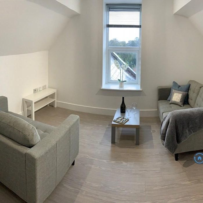 2 bedroom flat to rent - Photo 1