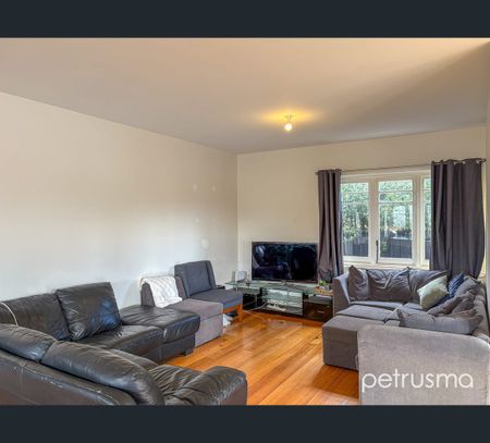 42 Cross Street, New Town, Tas 7008 - Photo 4