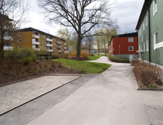 Karlslättsv 8 C - Foto 1