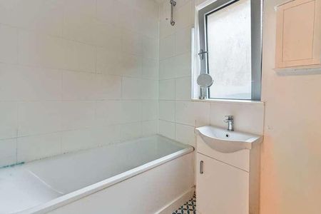 Sirdar Road, Tooting, CR4 - Photo 4