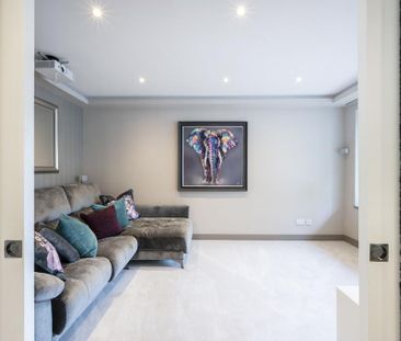 4 bedroom detached house to rent - Photo 3