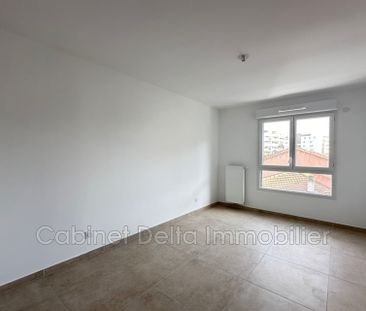 Location Appartement 3 pièces 69m² LA GARDE 83130 - Photo 6
