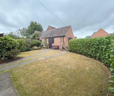 Manor Lodge - Photo 1