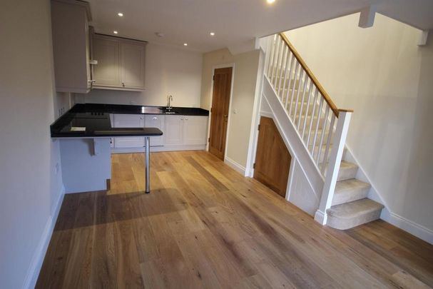 1 bedroom semi-detached house to rent - Photo 1