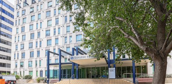 5204/570 Lygon Street, Carlton VIC 3053 - Apartment For Rent | Domain - Photo 2