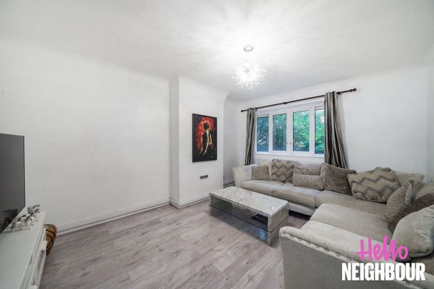 Hume Court, Hawes Street - Photo 1