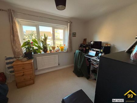 2 bedroom semi-detached house to rent - Photo 3