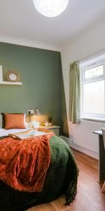 Stunning 7 Bed House Share in a gorgeous area in Headingley! - Photo 3