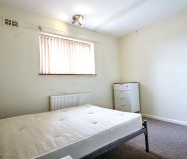 1 Bedroom House / Flat Share to let - Photo 1