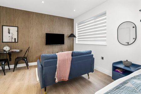 Studio to rent - Photo 2