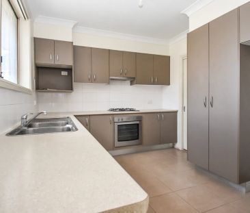 11 Emerald Street, Orange. - Photo 6