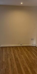 Grassendale Court - Photo 3