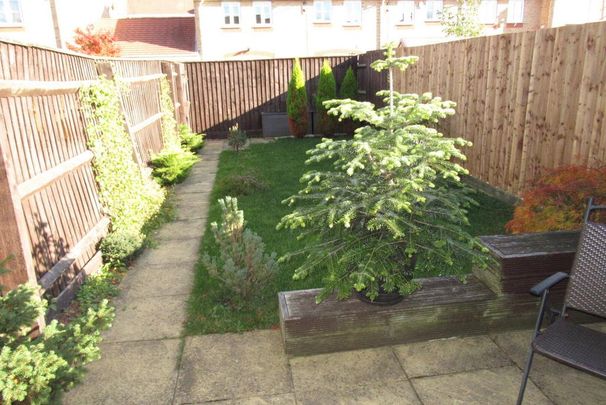 2 bedroom terraced house to rent - Photo 1