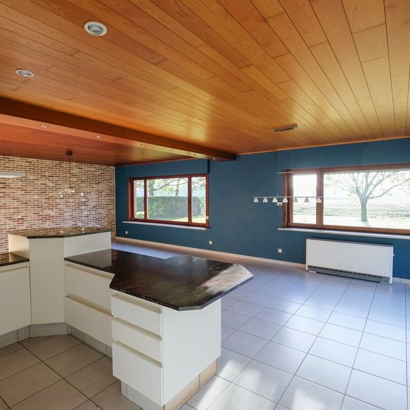 Huis te huur in Zomergem voor € 1.200 met 5 slaapkamers - Photo 1