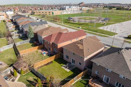 Detached Home For Lease | W9251835 - Photo 2