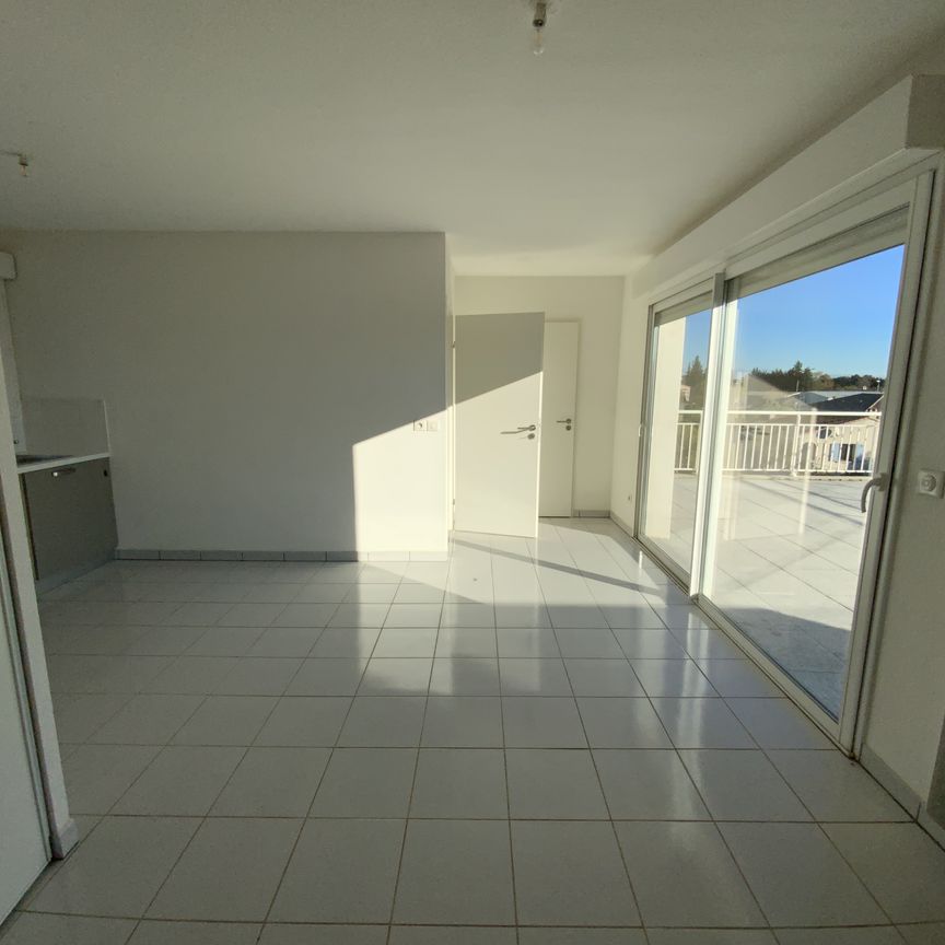 LUNEL - Appartement 2 pièces 40,48m² au 2ème étage avec Terrasse - Photo 1