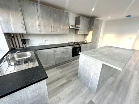 4 bedroom terraced house to rent - Photo 4