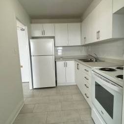 SOUTH EXPOSURE!!! UNIT 2-BEDROOM APARTMENT - Photo 2