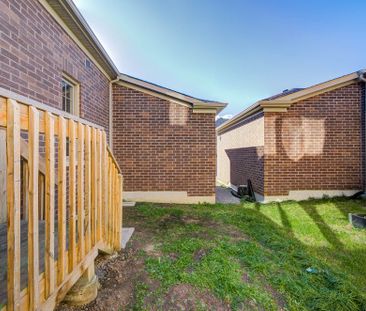 For Lease - 73 Sharonview Crescent, East Gwillimbury, Ontario - Photo 6