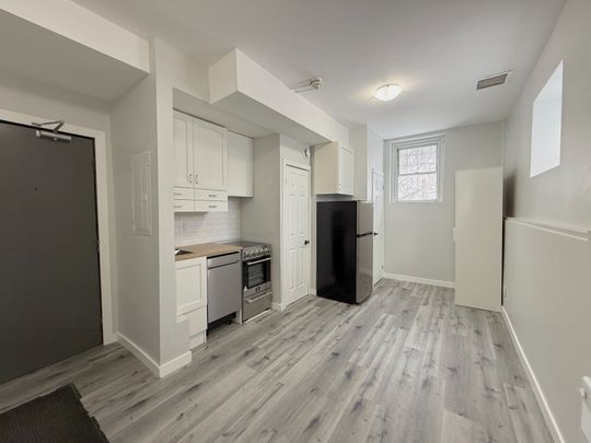 For Lease - 372 Darling Street Unit# 12, Brantford, Ontario - Photo 1