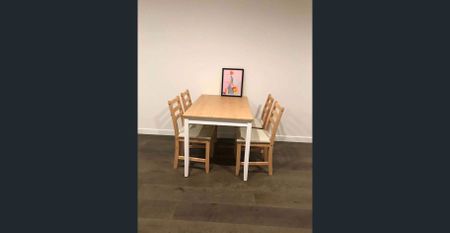 Luxury furnished 2 bedroom Plus study with front back courtyard - Photo 3