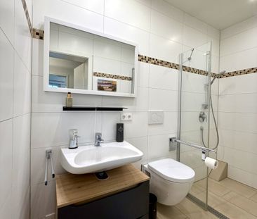 Neuwertige, lichtdurchflutete Maisonette-Wohnung in Sindelfingen! - Photo 3