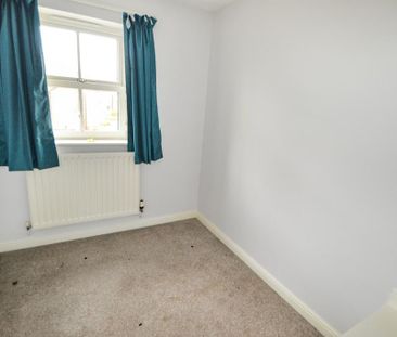 3 bedroom end of terrace house to rent - Photo 1