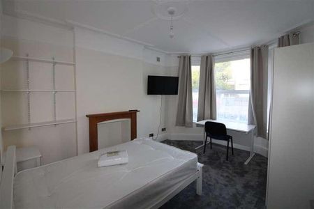 Devonshire Road, **student Apartment** Student Apartment **, Southampton, SO15 - Photo 5