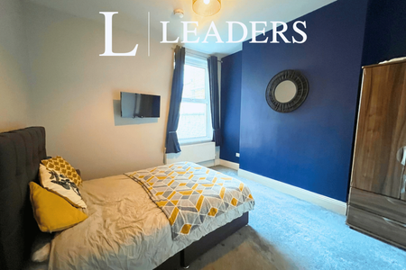 6 bedroom house to rent - Photo 2