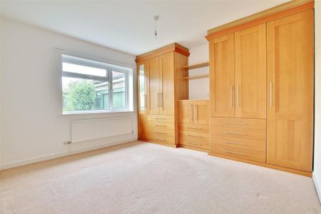 2 bedroom bungalow to rent - Photo 3