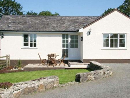 Rhostrehwfa, Llangefni, Isle Of Anglesey, LL77 - Photo 4