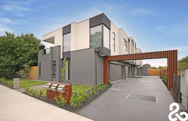 “Immaculately Presented 2-Bedroom Townhouse Offering Lifestyle & Convenience” - Photo 1