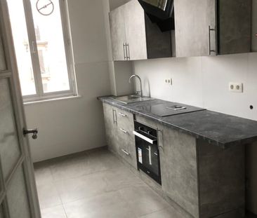 Appartement te huur - Photo 1