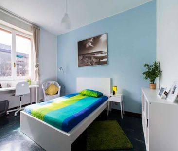 Via Raffaello Bertieri, Milan, Lombardy 20146 - Photo 4