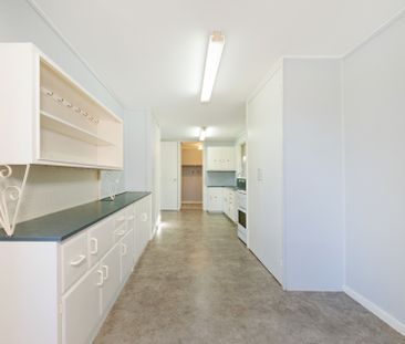 Family Home In Prime Location - Photo 4