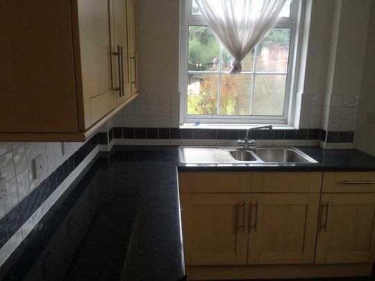 1 bedroom flat to rent - Photo 1