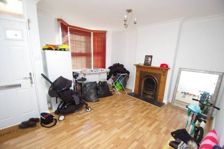 2 bedroom terraced house to rent - Photo 2