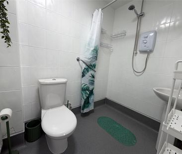 3 bedroom house to rent Brook Way, Lancing, West Sussex, BN15 - Photo 6