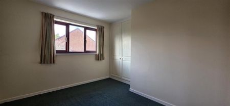 2 bedroom semi-detached house to rent - Photo 3