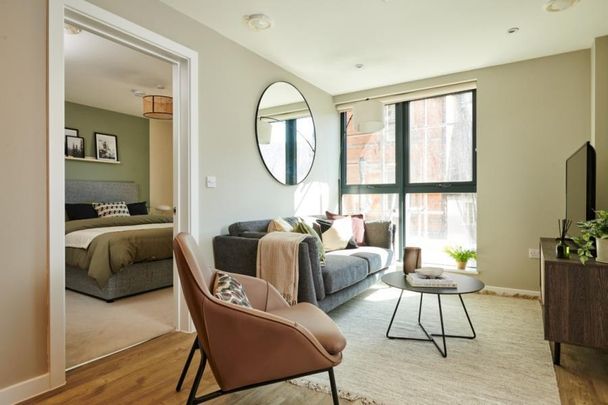 Springwell Square - Photo 1