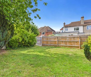 3 bedroom semi-detached house to rent - Photo 5