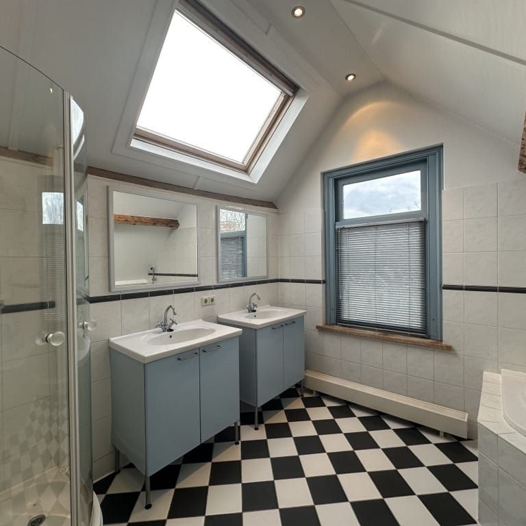 Appartement te huur: Lambertusstraat 128-B02 3062 XA Rotterdam - Photo 1