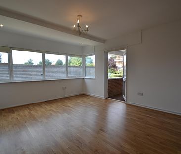 One bedroom apartment with allocated parking space and a west facing balcony. Offered to let un-furnished. Available 18th July 2024. - Photo 6