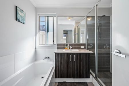 Modern and Convenient Family Home - Photo 3