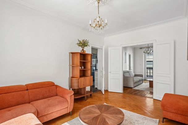 Location Appartement 2 pièces PARIS 8ème - Photo 1